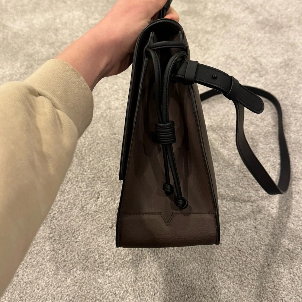 Von Holzhausen “The Handheld” Satchel Chocolate Brown and Black Trim - Picture 6 of 16